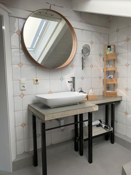 Chiemgau-Loft Zwischen Seenzauber Und Gipfelglueck Riedering Ngoại thất bức ảnh